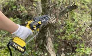 battery-powered chainsaw